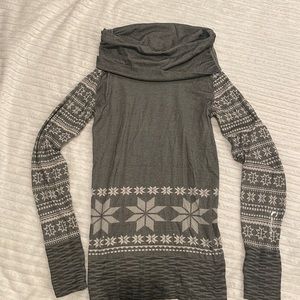 Grey sweater supper thin